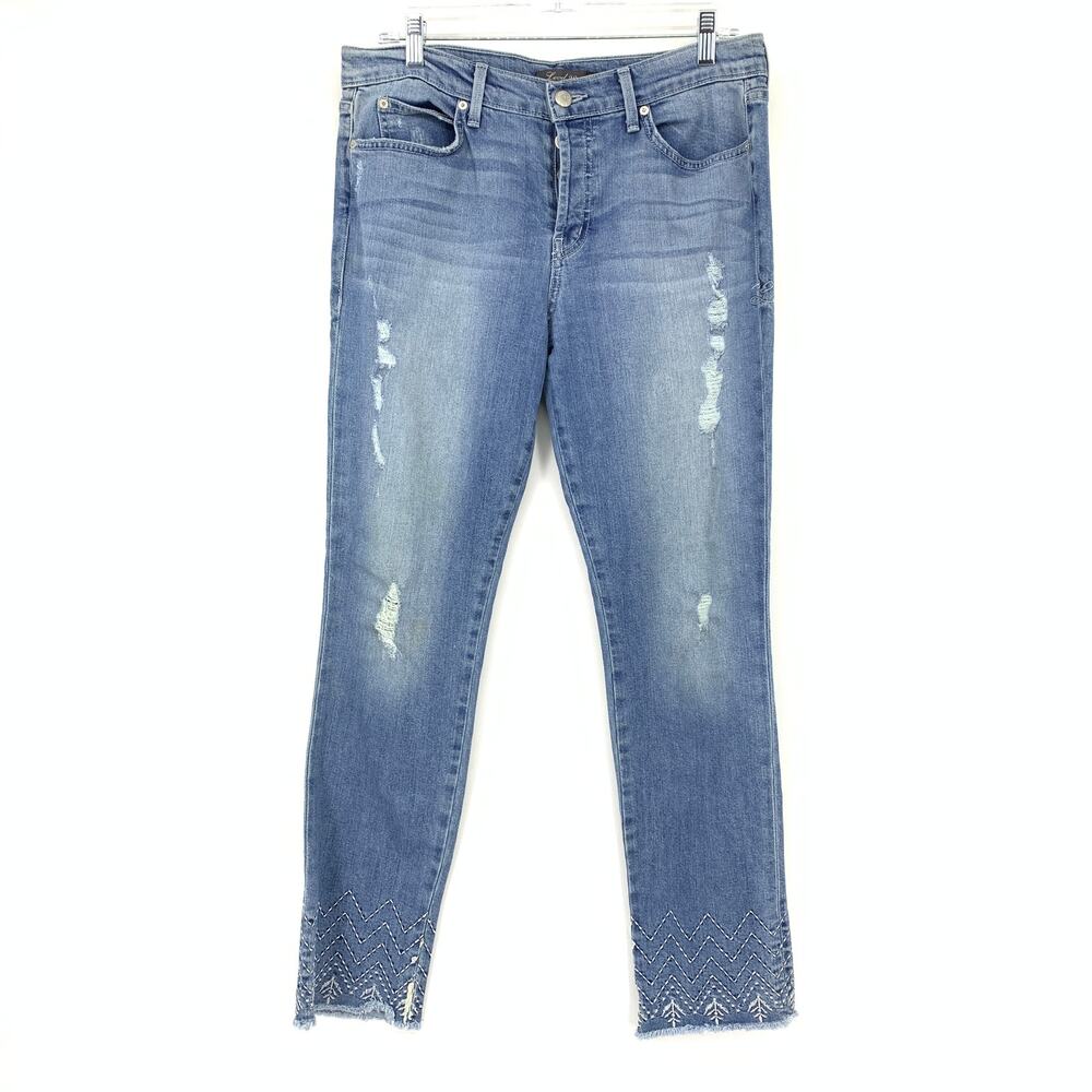 Level 99 Morgan High Rise Straight Leg Jean Sz 28 Embroidered Detail Sea Wash